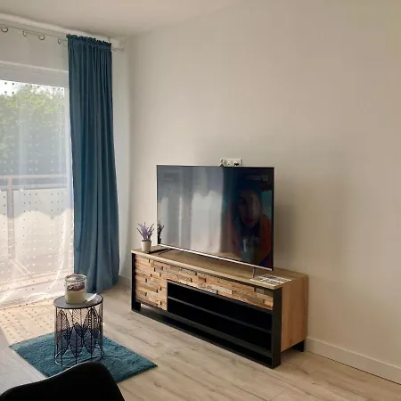 Apartament Wakacyjna 5 *